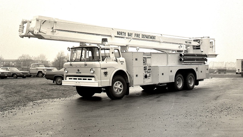 King-Seagrave delivery photo of serial 72033, a 1973 Ford Snorkel platform of the North Bay Fire Department in Ontario.