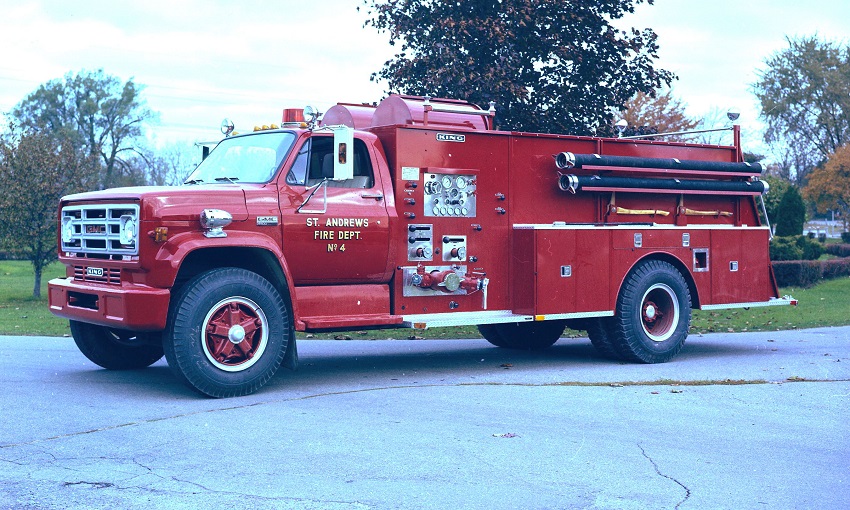 King-Seagrave delivery photo of serial 73036, a 1974 GMC pumper of the St. Andrews Rural Municipality Fire Department in Manitoba.